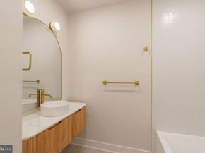 520 S 17TH Street, Philadelphia PA 19146