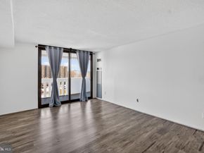 6101 Edsall Road 1704, Alexandria VA 22304