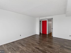 6101 Edsall Road 1704, Alexandria VA 22304