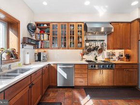 1624 Brown Street, Philadelphia PA 19130