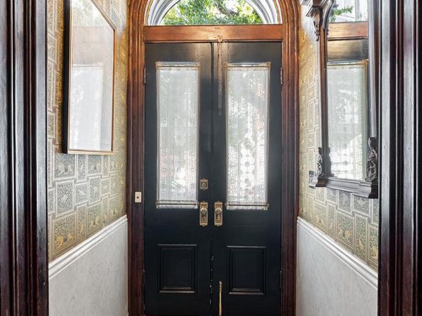 1624 Brown Street, Philadelphia PA 19130