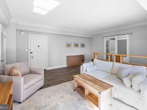 4000 Cathedral Avenue NW 218B, Washington DC 20016