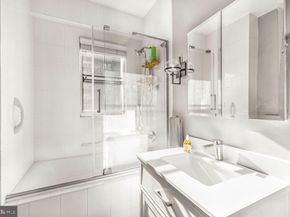 4000 Cathedral Avenue NW 218B, Washington DC 20016