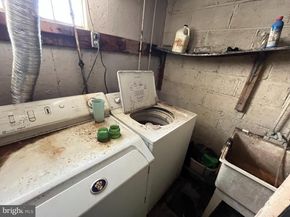 10906 Kipling Lane, Philadelphia PA 19154