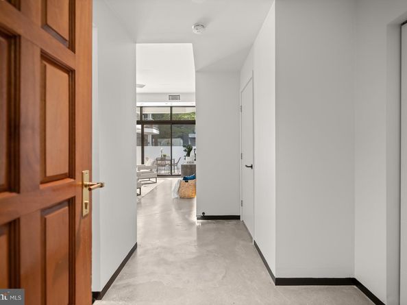 1530 Key Boulevard 125, Arlington VA 22209