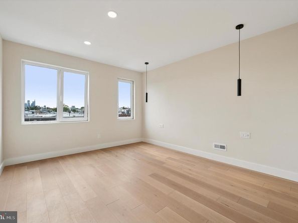 2439 E Huntingdon Street, Philadelphia PA 19125