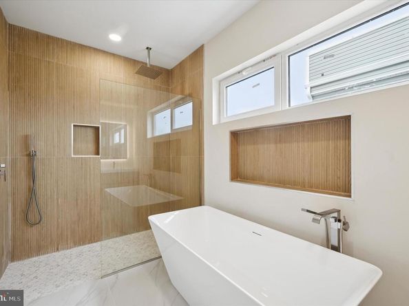 2439 E Huntingdon Street, Philadelphia PA 19125
