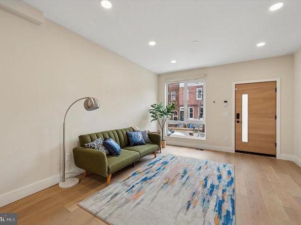 2439 E Huntingdon Street, Philadelphia PA 19125