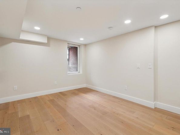 2439 E Huntingdon Street, Philadelphia PA 19125