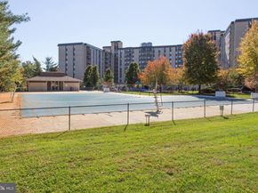 6001 Arlington Boulevard 821, Falls Church VA 22044