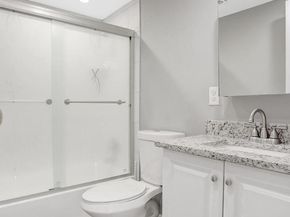 6001 Arlington Boulevard 821, Falls Church VA 22044