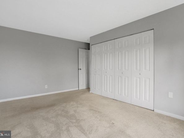 6001 Arlington Boulevard 821, Falls Church VA 22044