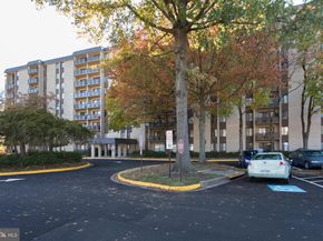 6001 Arlington Boulevard 821, Falls Church VA 22044