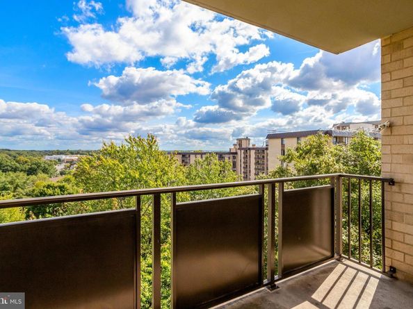 6001 Arlington Boulevard 821, Falls Church VA 22044