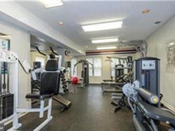 1649 Preston Road, Alexandria VA 22302