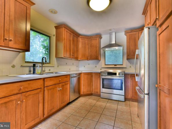 2029 Paddock Lane, Conshohocken PA 19428