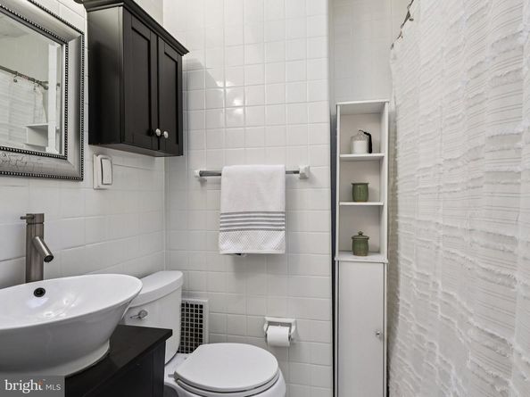 2710 S 11TH Street, Philadelphia PA 19148