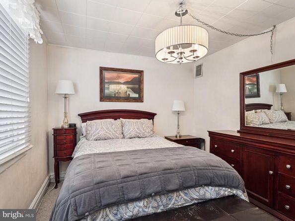 2710 S 11TH Street, Philadelphia PA 19148