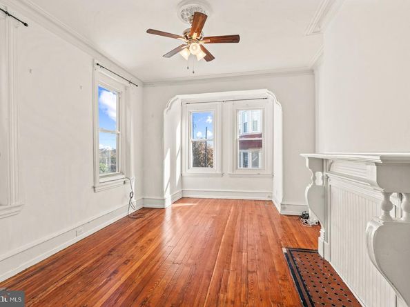 627 N 32nd Street, Philadelphia PA 19104