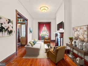 627 N 32nd Street, Philadelphia PA 19104