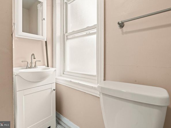 627 N 32nd Street, Philadelphia PA 19104