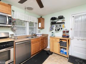2637 Woodland Road, Abington PA 19001