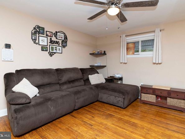 2637 Woodland Road, Abington PA 19001