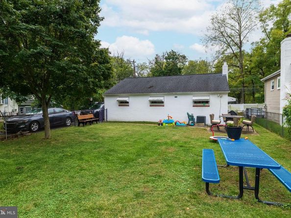 2637 Woodland Road, Abington PA 19001