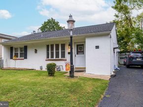 2637 Woodland Road, Abington PA 19001