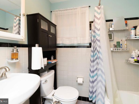 2637 Woodland Road, Abington PA 19001