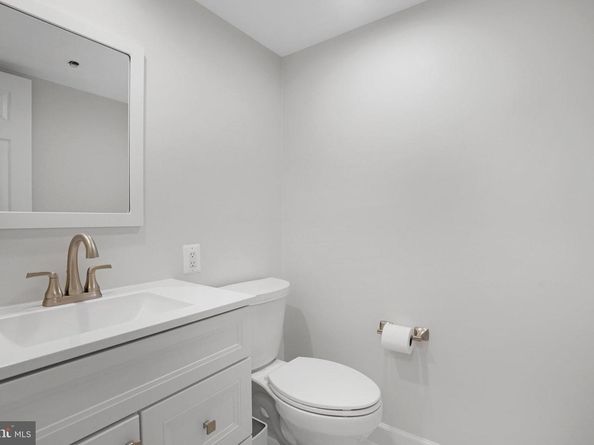 1301 N Courthouse Road 611, Arlington VA 22201