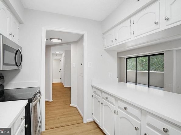 1301 N Courthouse Road 611, Arlington VA 22201