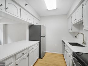 1301 N Courthouse Road 611, Arlington VA 22201