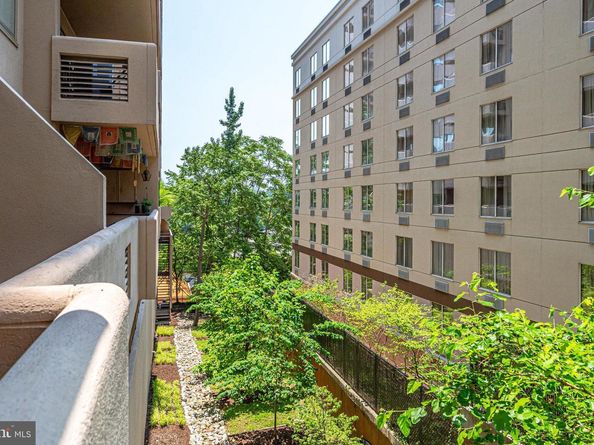 1301 N Courthouse Road 611, Arlington VA 22201