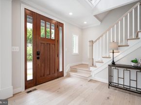 2119 N Harrison Street, Arlington VA 22205