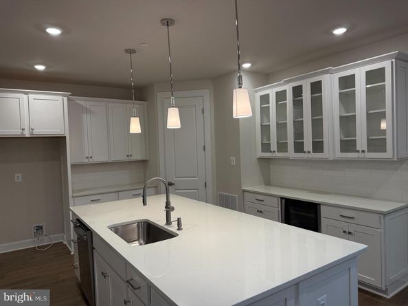 3262 Selig Lane, Huntingdon Valley PA 19006