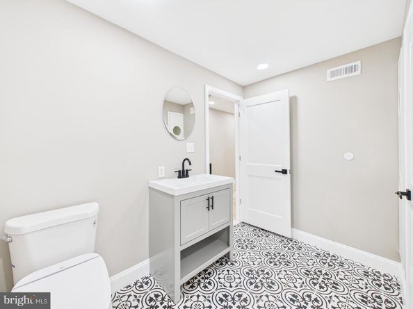 503 E Walnut Lane, Philadelphia PA 19144