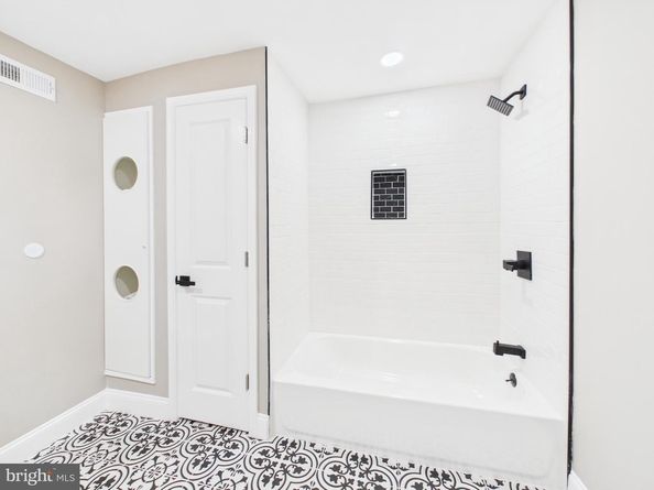 503 E Walnut Lane, Philadelphia PA 19144