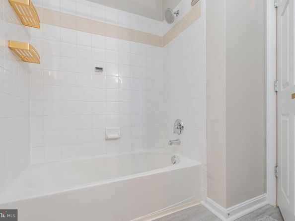 4850 Eisenhower Avenue 203, Alexandria VA 22304