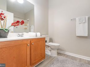 4850 Eisenhower Avenue 203, Alexandria VA 22304