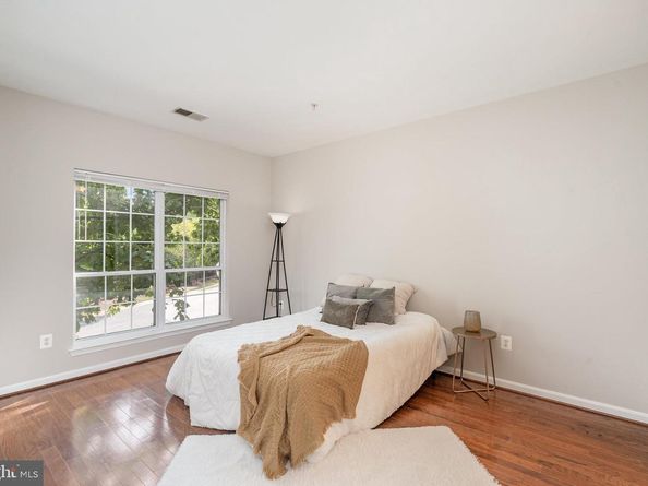 4850 Eisenhower Avenue 203, Alexandria VA 22304