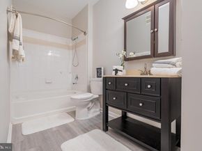 4850 Eisenhower Avenue 203, Alexandria VA 22304