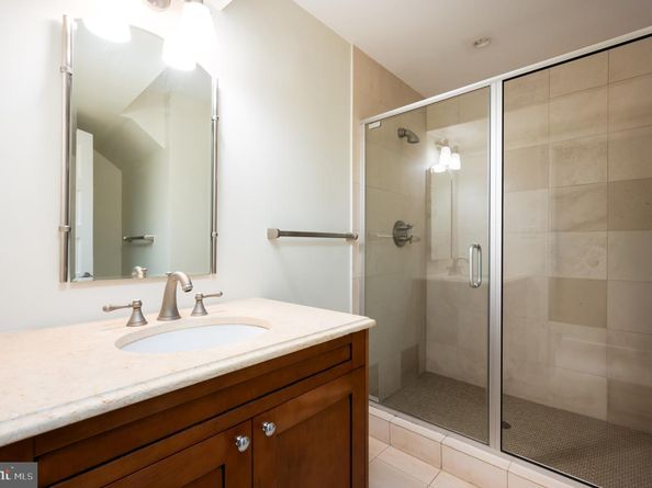 2913 University Terrace NW, Washington DC 20016