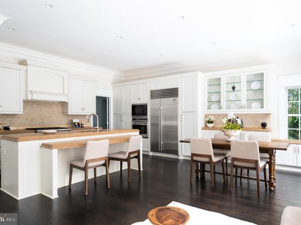 2913 University Terrace NW, Washington DC 20016