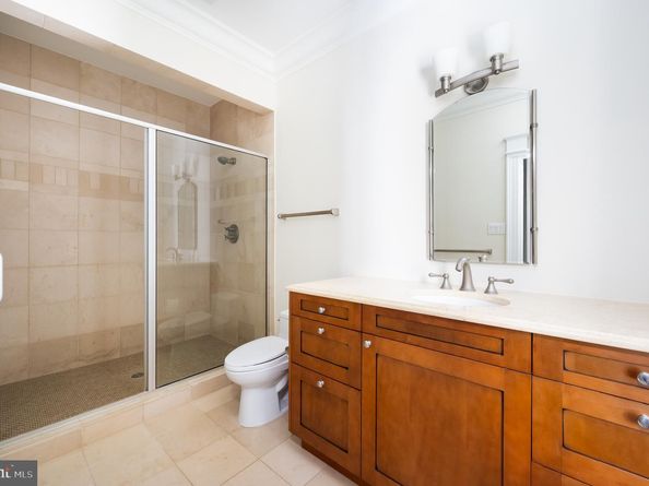 2913 University Terrace NW, Washington DC 20016