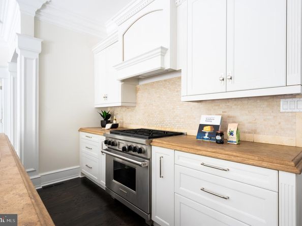 2913 University Terrace NW, Washington DC 20016