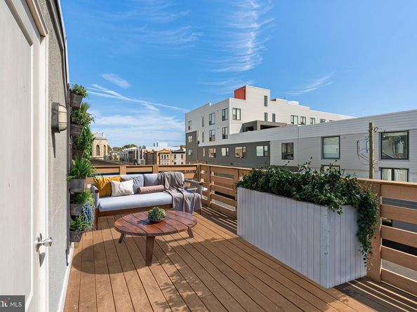 924 N 27TH Street, Philadelphia PA 19130