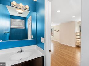 924 N 27TH Street, Philadelphia PA 19130