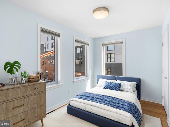 924 N 27TH Street, Philadelphia PA 19130