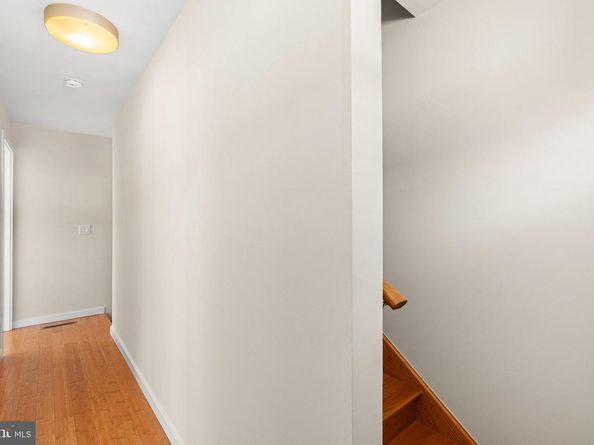 924 N 27TH Street, Philadelphia PA 19130